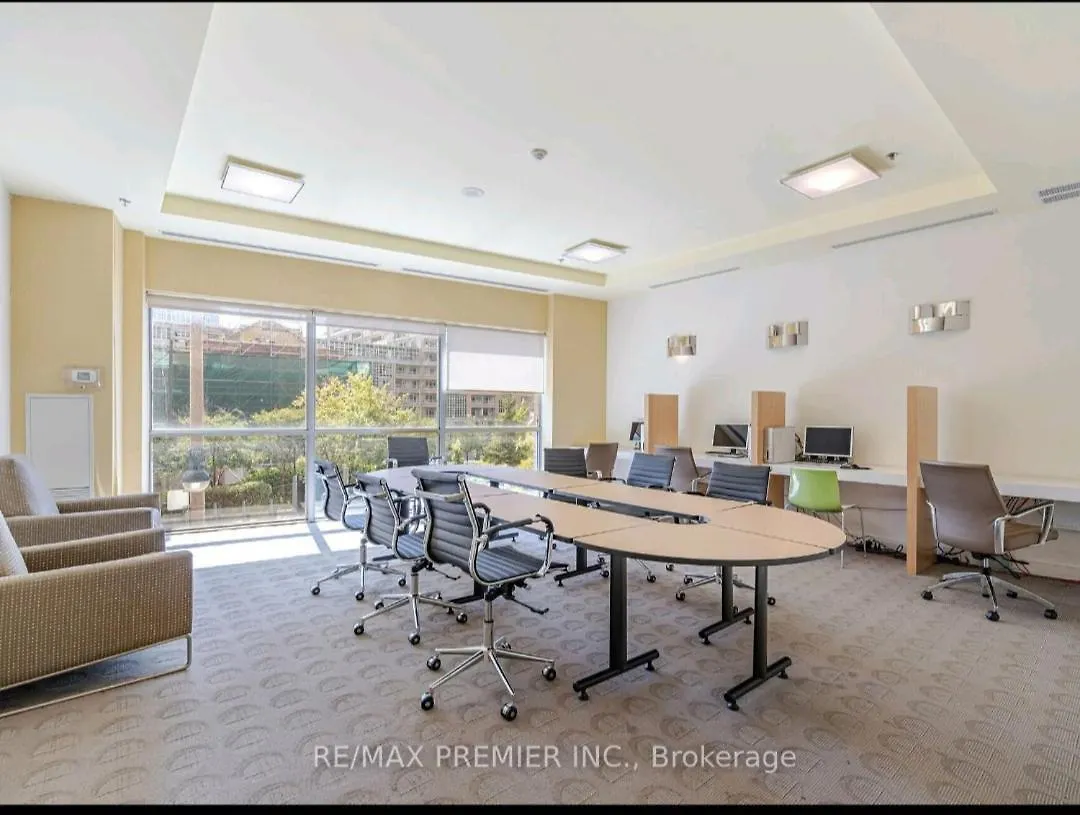 Posh Downtown Spacious Lakeview 2 Beds Exclusive Condo Gym Pool Free Parking アパート