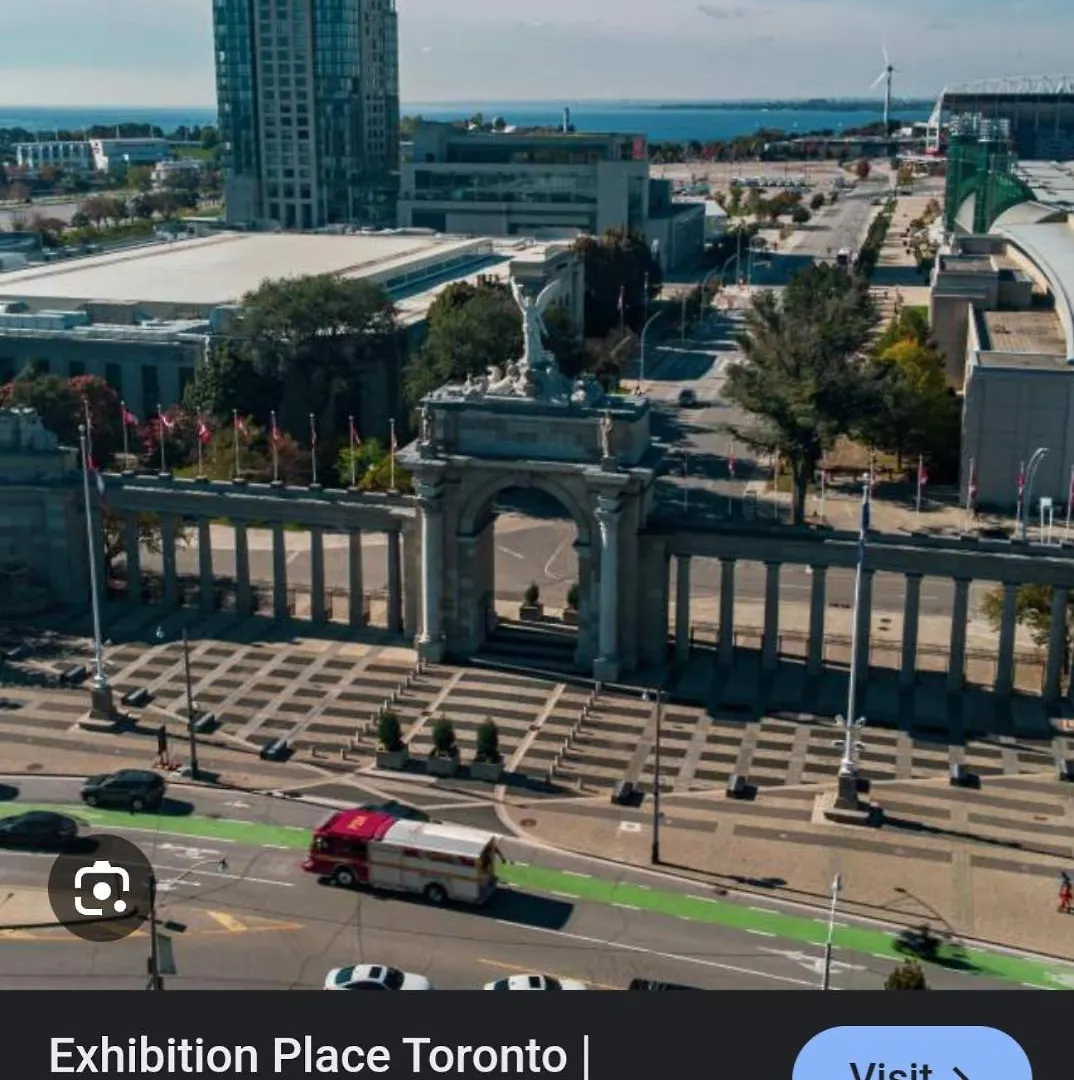 Posh Downtown Spacious Lakeview 2 Beds Exclusive Condo Gym Pool Free Parking アパート